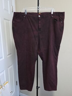 Love & Legend Ankle Jeans in Burgundy